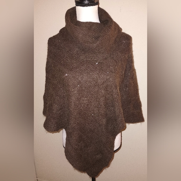JL Cozy Brown Sweater Poncho - Picture 1 of 3